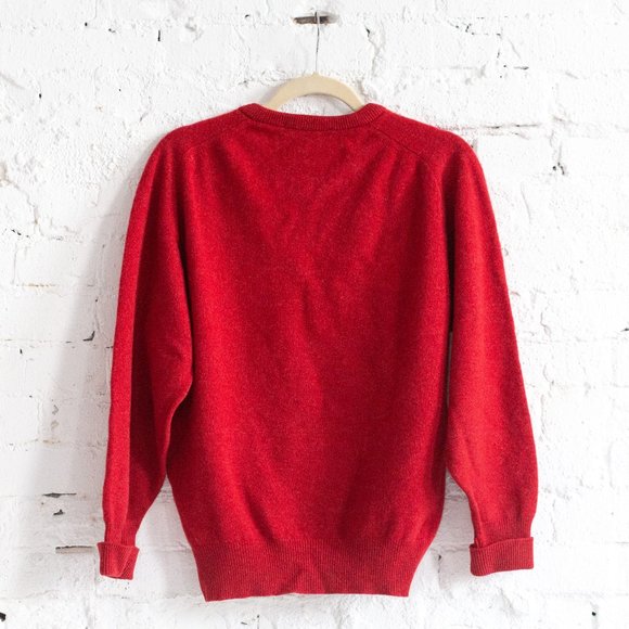 Red Lyle & Scott men's wool sweater, size M - Picture 2 of 3